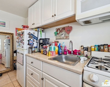 1674 S Via Salida - Photo Thumbnail 16