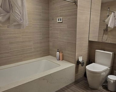 877 Francisco Street - Photo Thumbnail 2