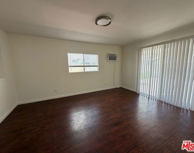 2240 Crenshaw Boulevard - Photo Thumbnail 2