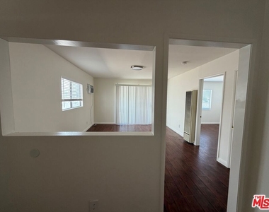 2240 Crenshaw Boulevard - Photo Thumbnail 6