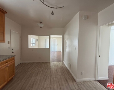 2240 Crenshaw Boulevard - Photo Thumbnail 8