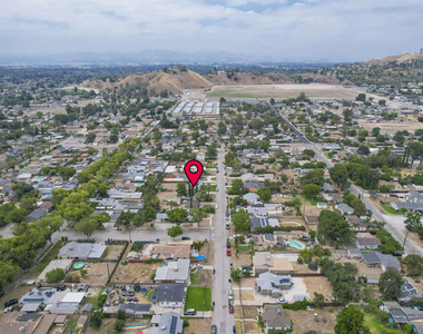 4555 Acacia Avenue - Photo Thumbnail 28