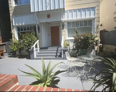 30 Dudley Avenue - Photo Thumbnail 12