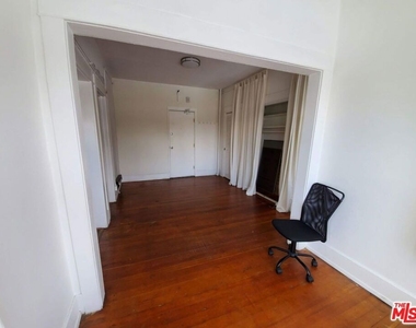 30 Dudley Avenue - Photo Thumbnail 3