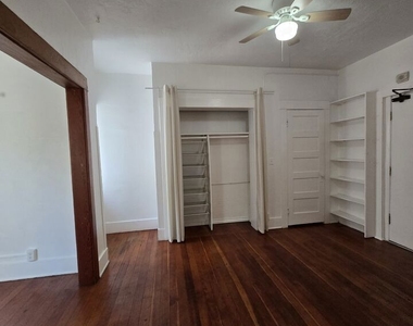 30 Dudley Avenue - Photo Thumbnail 17