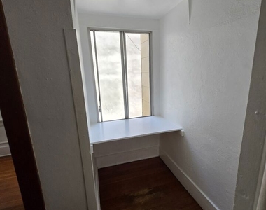 30 Dudley Avenue - Photo Thumbnail 15