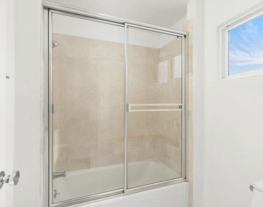 1550 Palisades Drive - Photo Thumbnail 16
