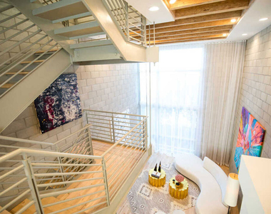 3450 Cahuenga Boulevard - Photo Thumbnail 3