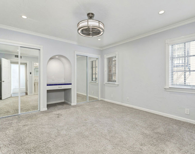 910 Alfred Street - Photo Thumbnail 13
