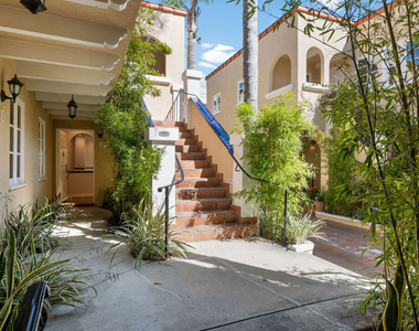 910 Alfred Street - Photo Thumbnail 4