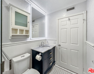 910 Alfred Street - Photo Thumbnail 14