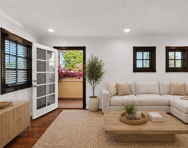 1118 Cardiff Avenue - Photo Thumbnail 2