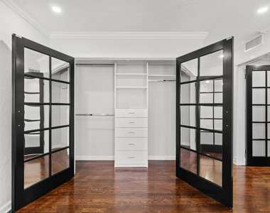 1118 Cardiff Avenue - Photo Thumbnail 23