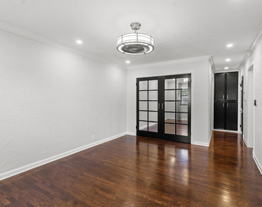 1118 Cardiff Avenue - Photo Thumbnail 18