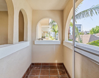 1118 Cardiff Avenue - Photo Thumbnail 16