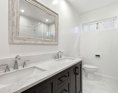324 S Elm Drive - Photo Thumbnail 16
