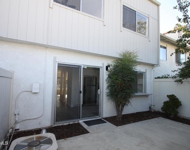 291 Green Moor Place - Photo Thumbnail 13