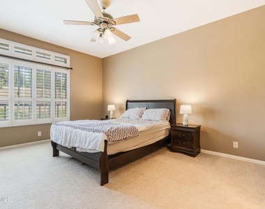 11529 Treeview Court - Photo Thumbnail 18