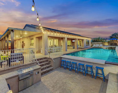 48917 Renewal Street - Photo Thumbnail 11