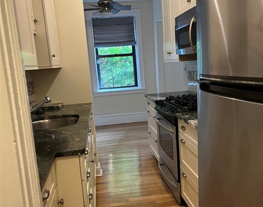 312 Main Street - Photo Thumbnail 6