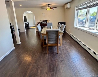539 W Park Avenue - Photo Thumbnail 2
