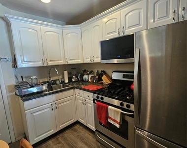 16 Ark Place - Photo Thumbnail 3