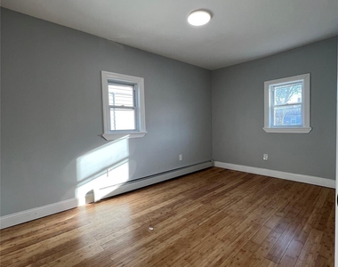 24030 141st Avenue - Photo Thumbnail 2