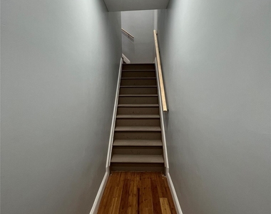 24030 141st Avenue - Photo Thumbnail 7