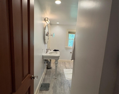 184 Twomey Avenue - Photo Thumbnail 22