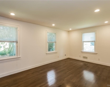 20 Walker Avenue - Photo Thumbnail 4