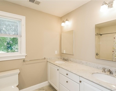 20 Walker Avenue - Photo Thumbnail 18