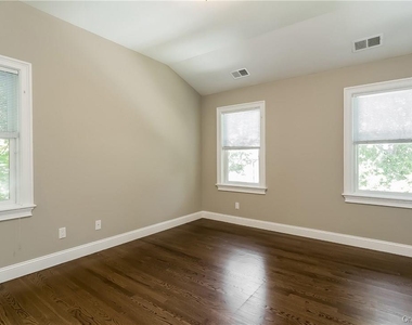 20 Walker Avenue - Photo Thumbnail 17