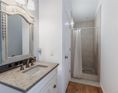 606 E Jericho Turnpike - Photo Thumbnail 11