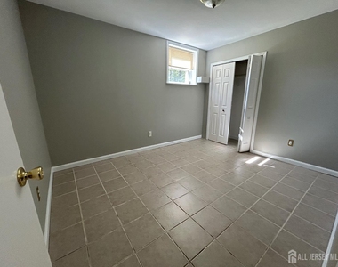 205 College Drive - Photo Thumbnail 3