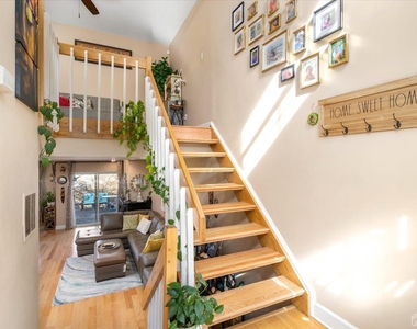 31-d Chicopee Drive - Photo Thumbnail 1