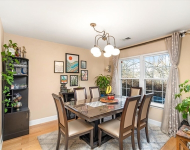 31-d Chicopee Drive - Photo Thumbnail 5