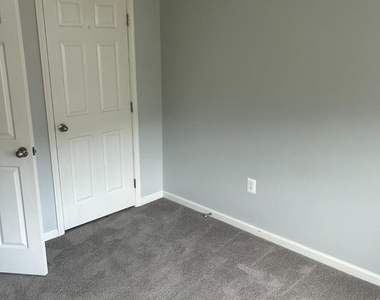 221 Woodstream Boulevard - Photo Thumbnail 14