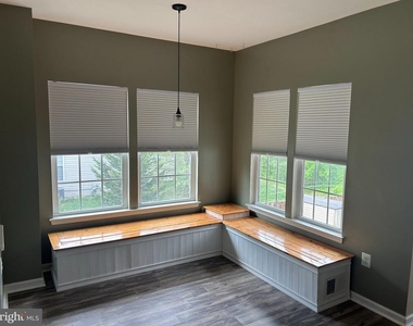 221 Woodstream Boulevard - Photo Thumbnail 38