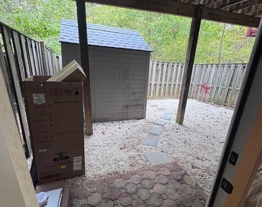 15666 Mendoza Lane - Photo Thumbnail 8