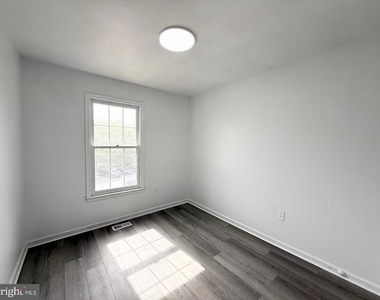 16848 Winston Lane - Photo Thumbnail 13
