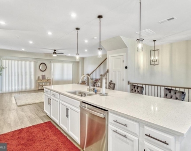 1669 Dunnington Place - Photo Thumbnail 41
