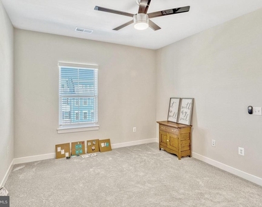 1669 Dunnington Place - Photo Thumbnail 13
