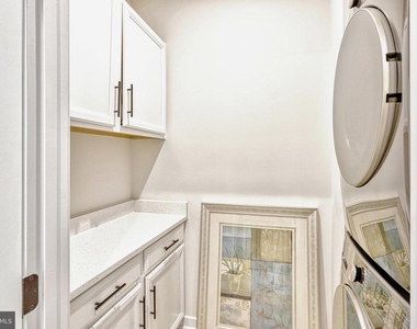 1669 Dunnington Place - Photo Thumbnail 27