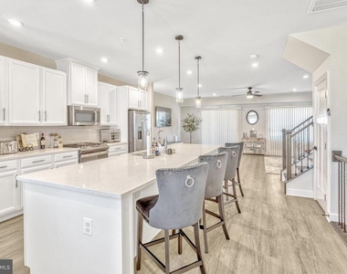 1669 Dunnington Place - Photo Thumbnail 39