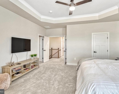 1669 Dunnington Place - Photo Thumbnail 32