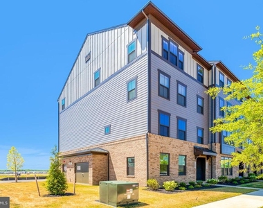 1669 Dunnington Place - Photo Thumbnail 2