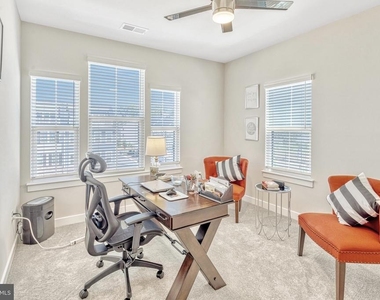 1669 Dunnington Place - Photo Thumbnail 17