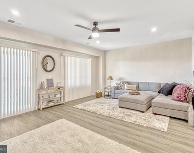 1669 Dunnington Place - Photo Thumbnail 35