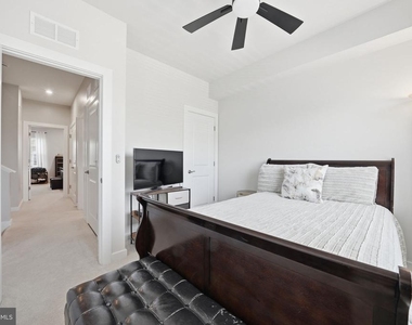 18359 Moss Garden Road - Photo Thumbnail 21