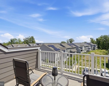 18359 Moss Garden Road - Photo Thumbnail 32